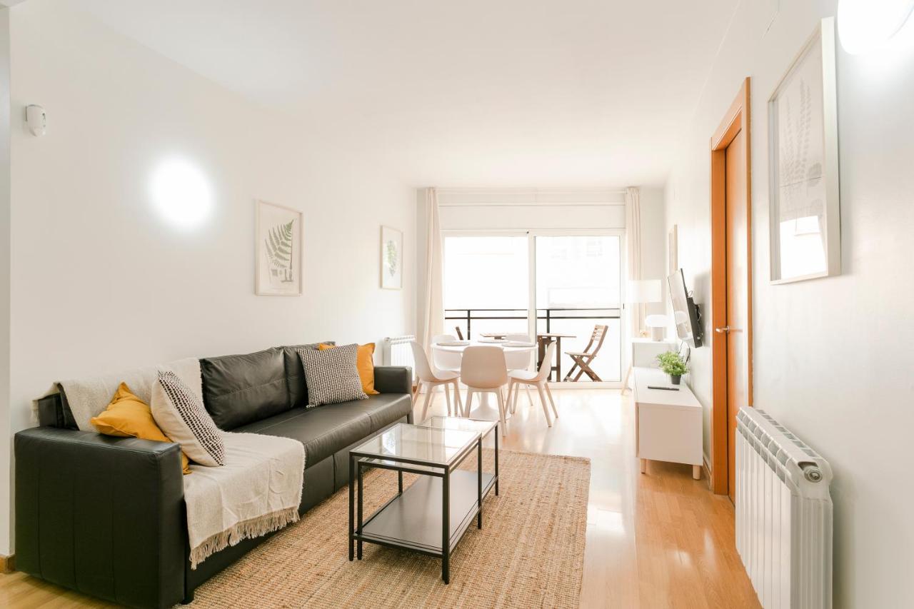 Ab North Barcelona Apartments Santa Coloma de Gramenet Bagian luar foto