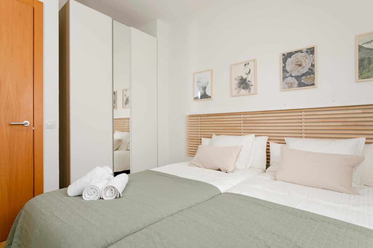 Ab North Barcelona Apartments Santa Coloma de Gramenet Bagian luar foto