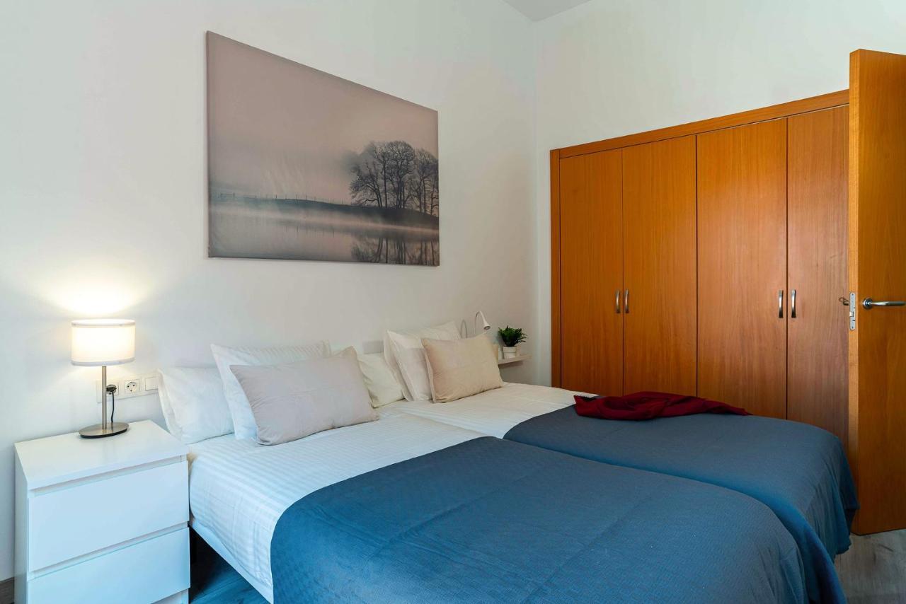 Ab North Barcelona Apartments Santa Coloma de Gramenet Bagian luar foto
