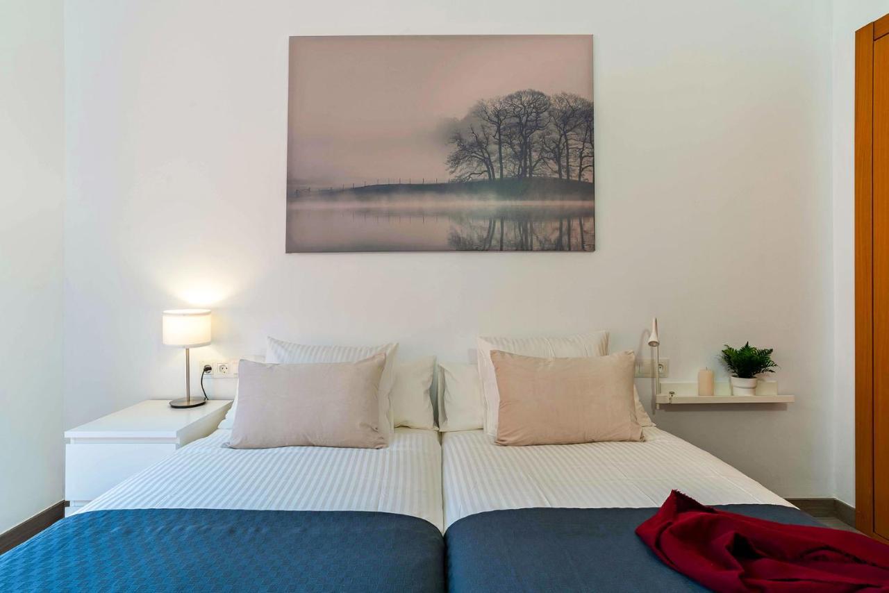 Ab North Barcelona Apartments Santa Coloma de Gramenet Bagian luar foto