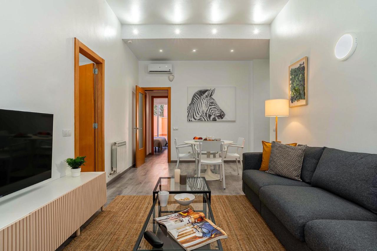 Ab North Barcelona Apartments Santa Coloma de Gramenet Bagian luar foto