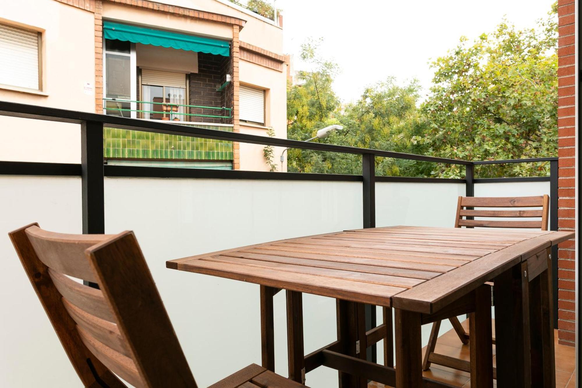 Ab North Barcelona Apartments Santa Coloma de Gramenet Bagian luar foto
