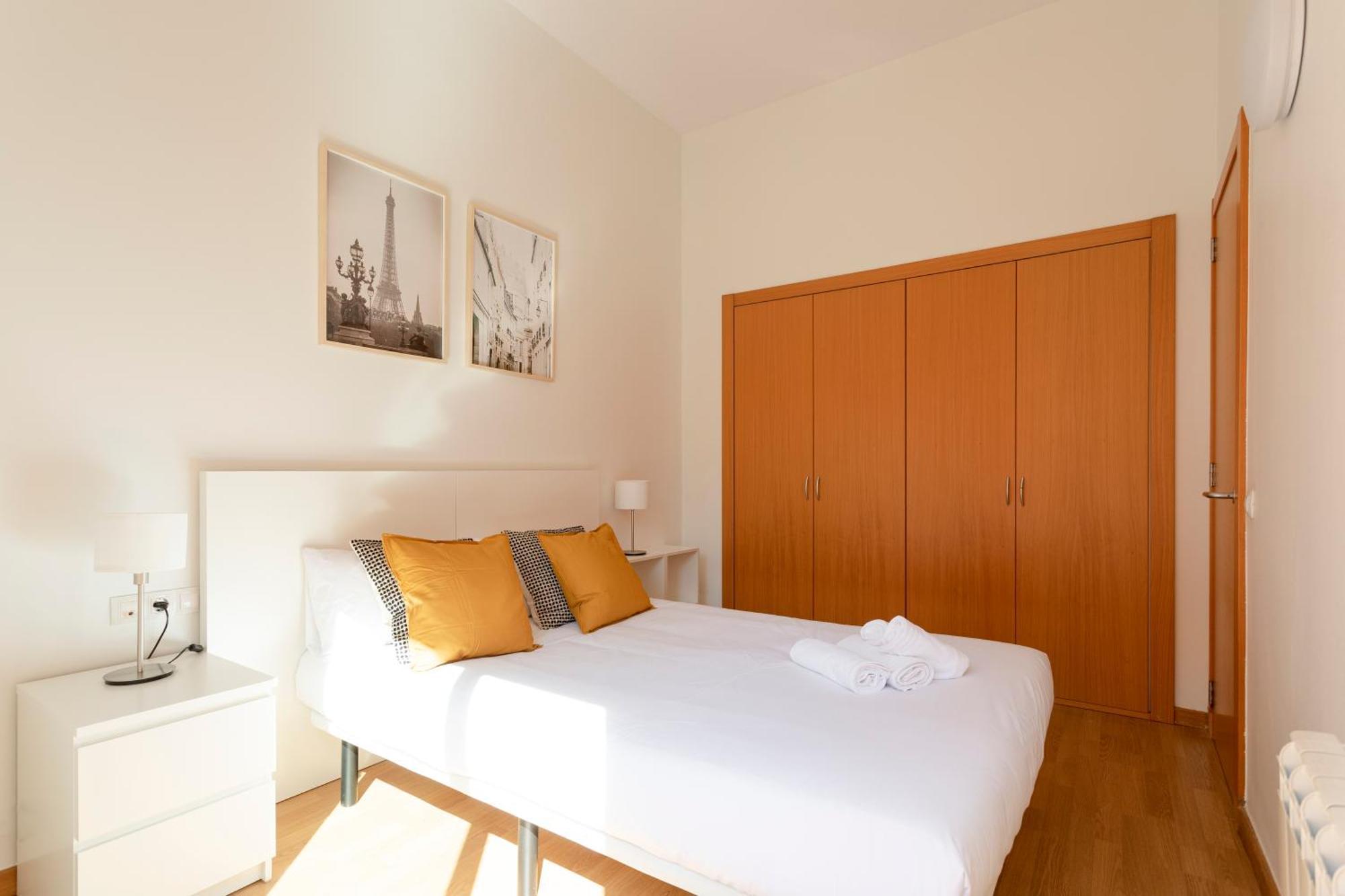 Ab North Barcelona Apartments Santa Coloma de Gramenet Bagian luar foto