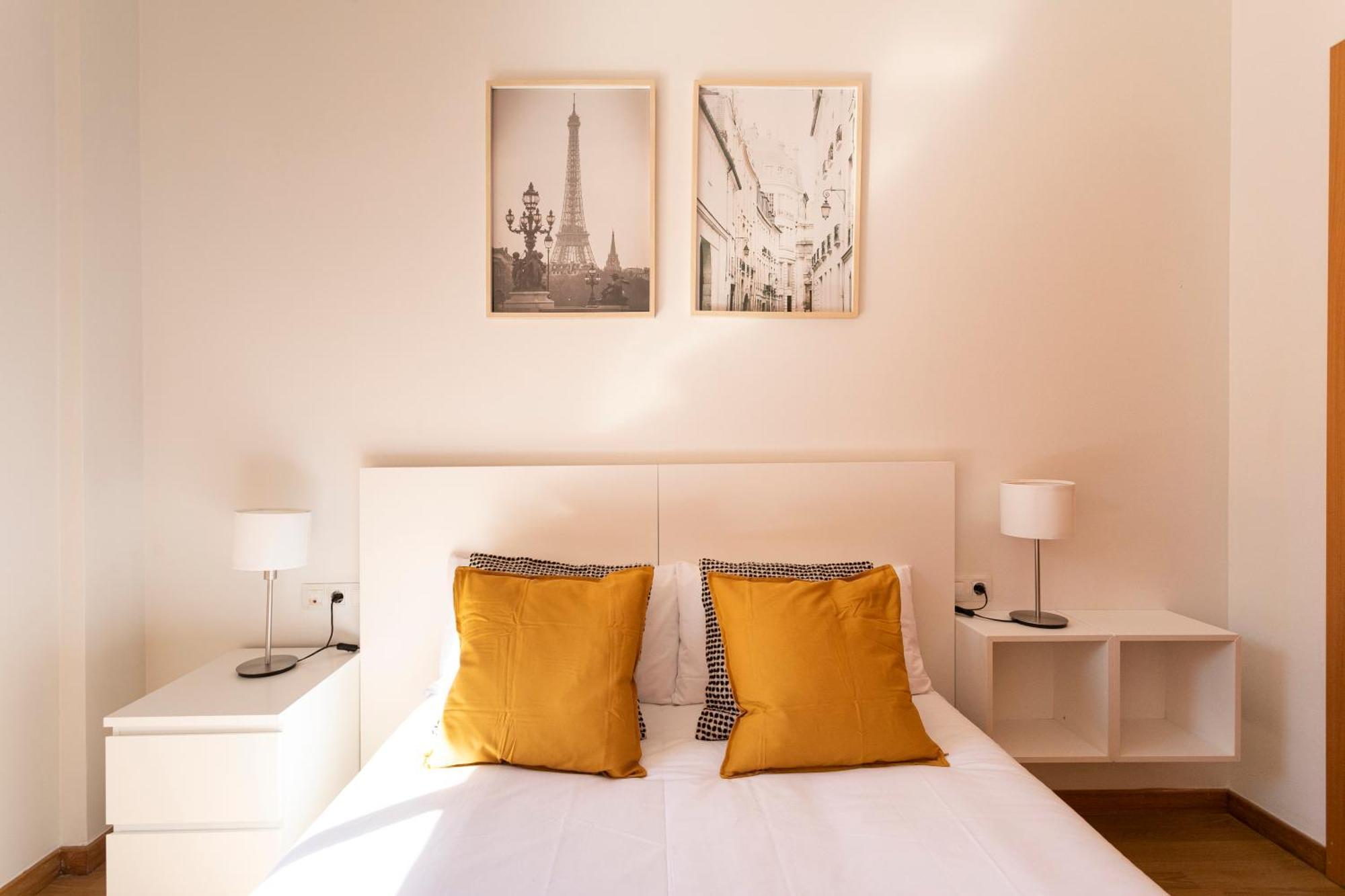 Ab North Barcelona Apartments Santa Coloma de Gramenet Bagian luar foto